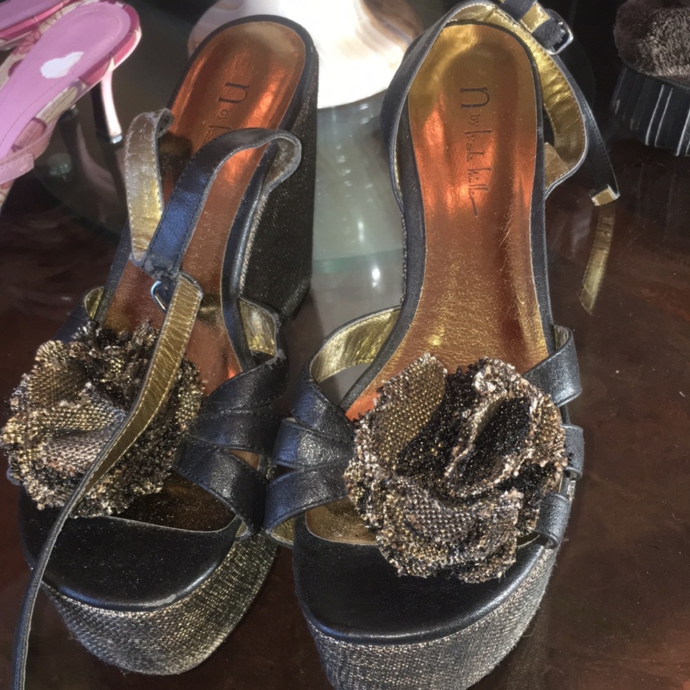Platform sandals